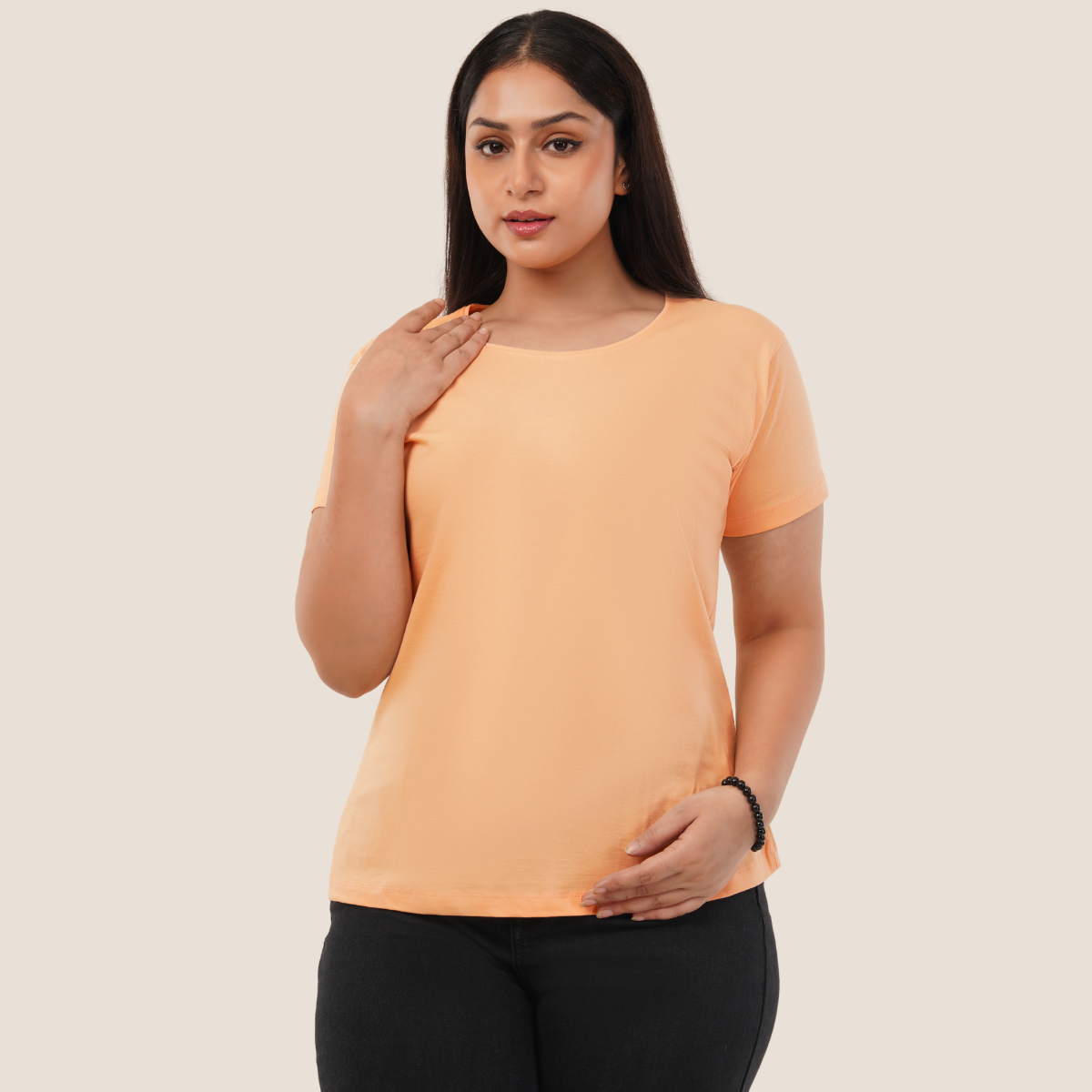 Peach Fuzz - Pantone Color of the Year 2024