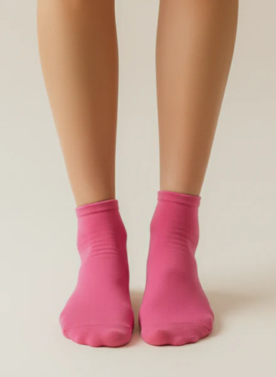 Raspberry Bloom Comfort Ankle Socks