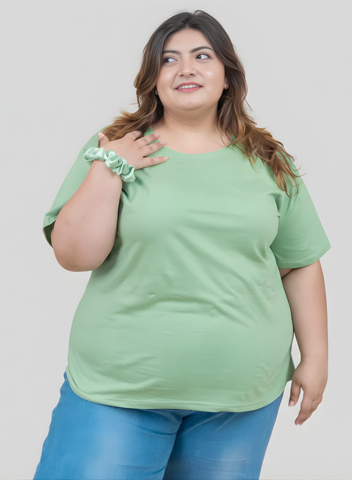 Graceful Green Solid T-shirt for Women