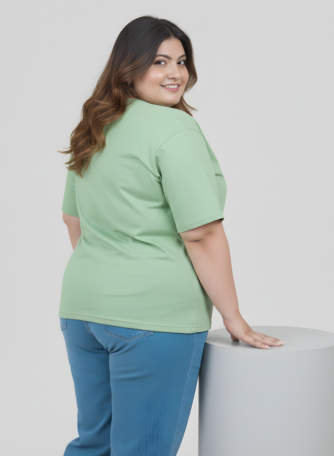 Graceful Green Solid T-shirt for Women