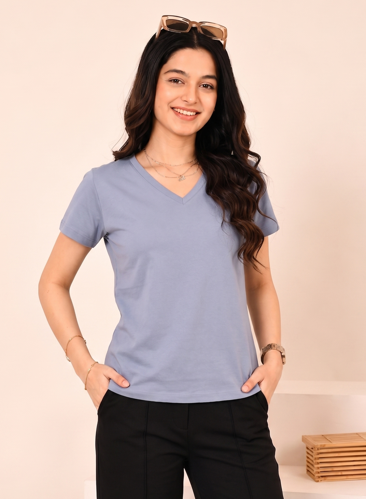 Gallant Grey Solid V-Neck T-shirt for Women