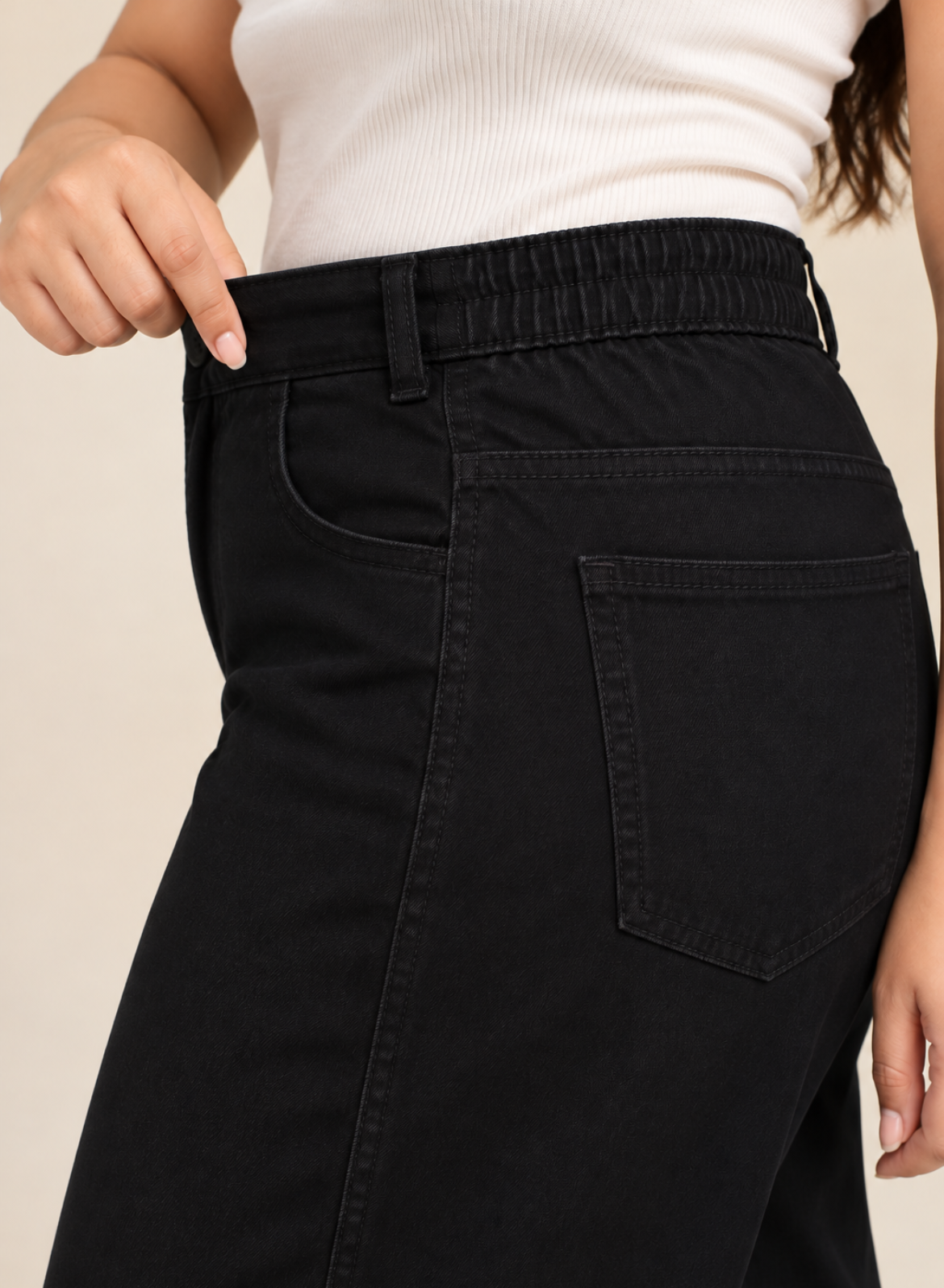 Black Barrel Fit Jeans