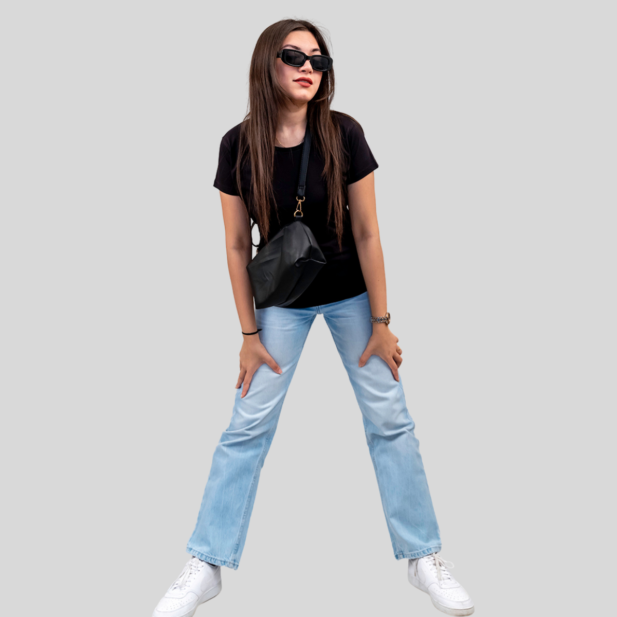 Round O Clock Bold Black Tshirt for Women