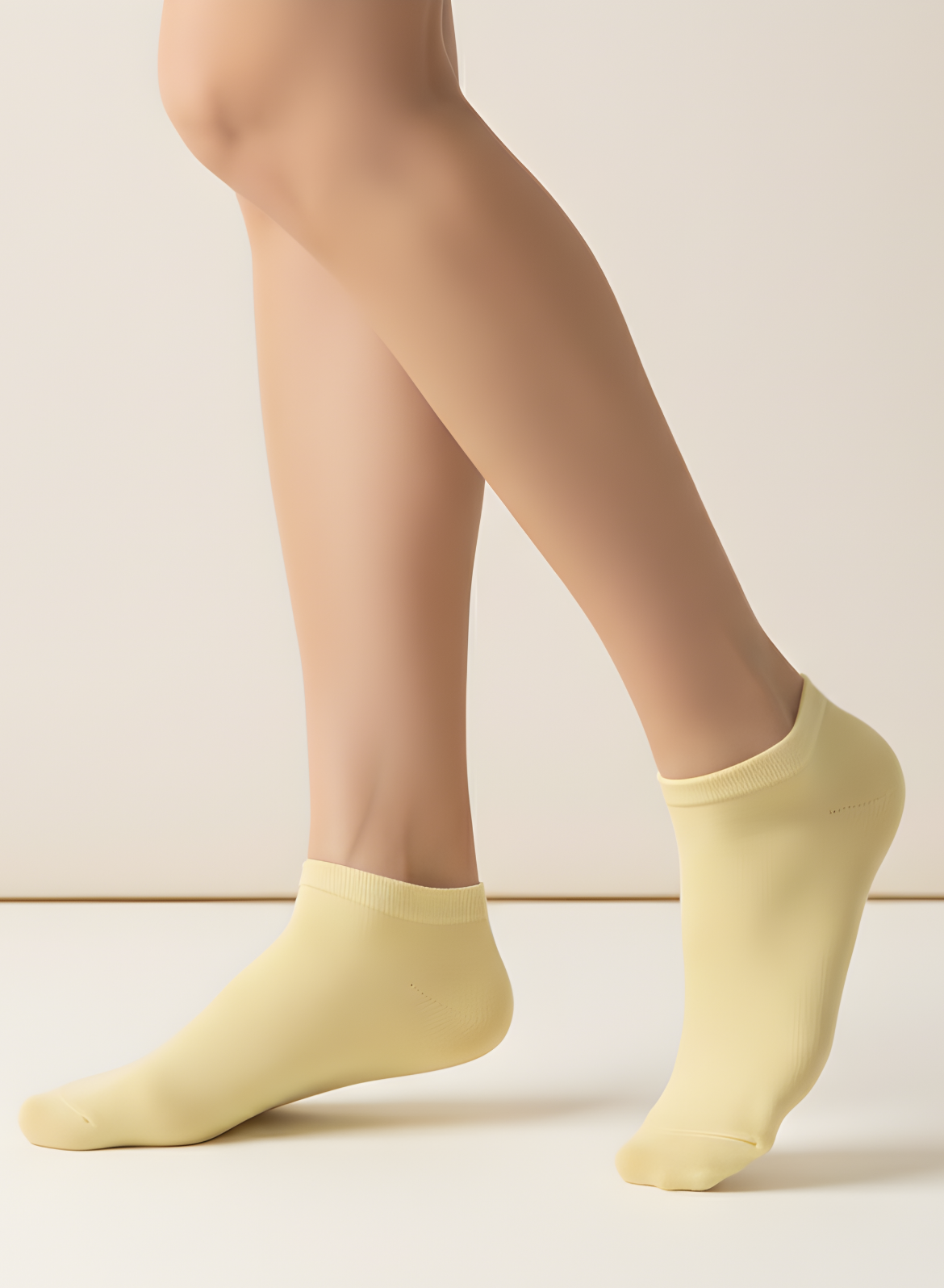 Butter Bloom Comfort Ankle Socks