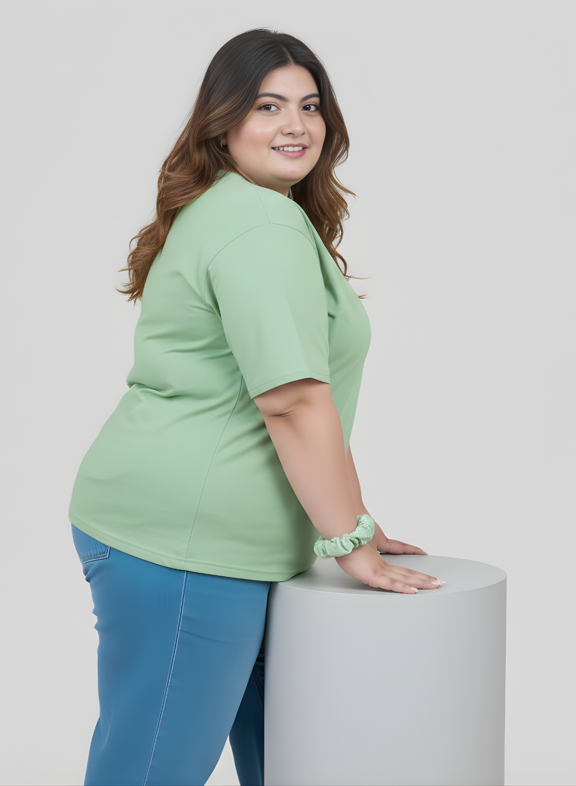 Graceful Green Solid T-shirt for Women