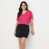 Viva Magenta - Pantone Color of the Year 2023 ( V-Neck )