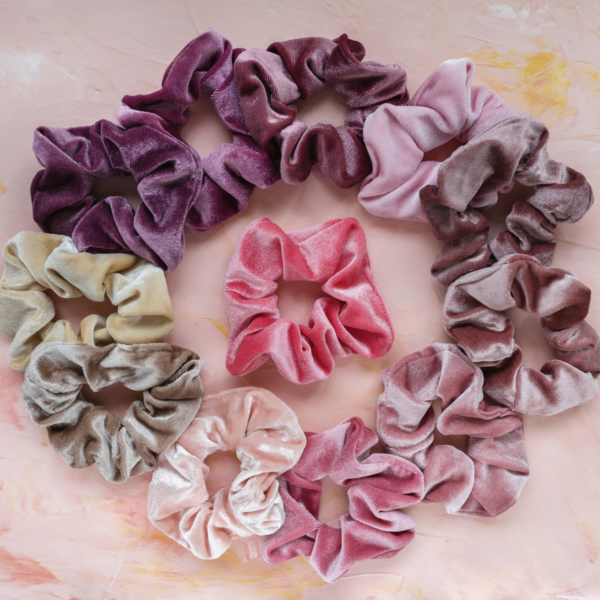 🎁 Satin Scrunchie