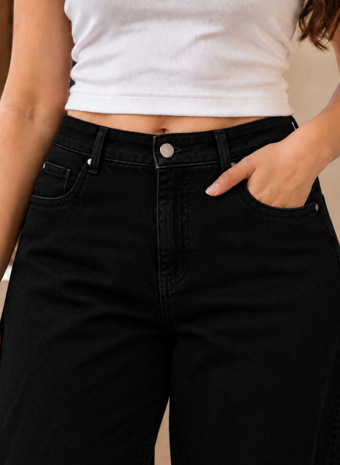 Black Barrel Fit Jeans