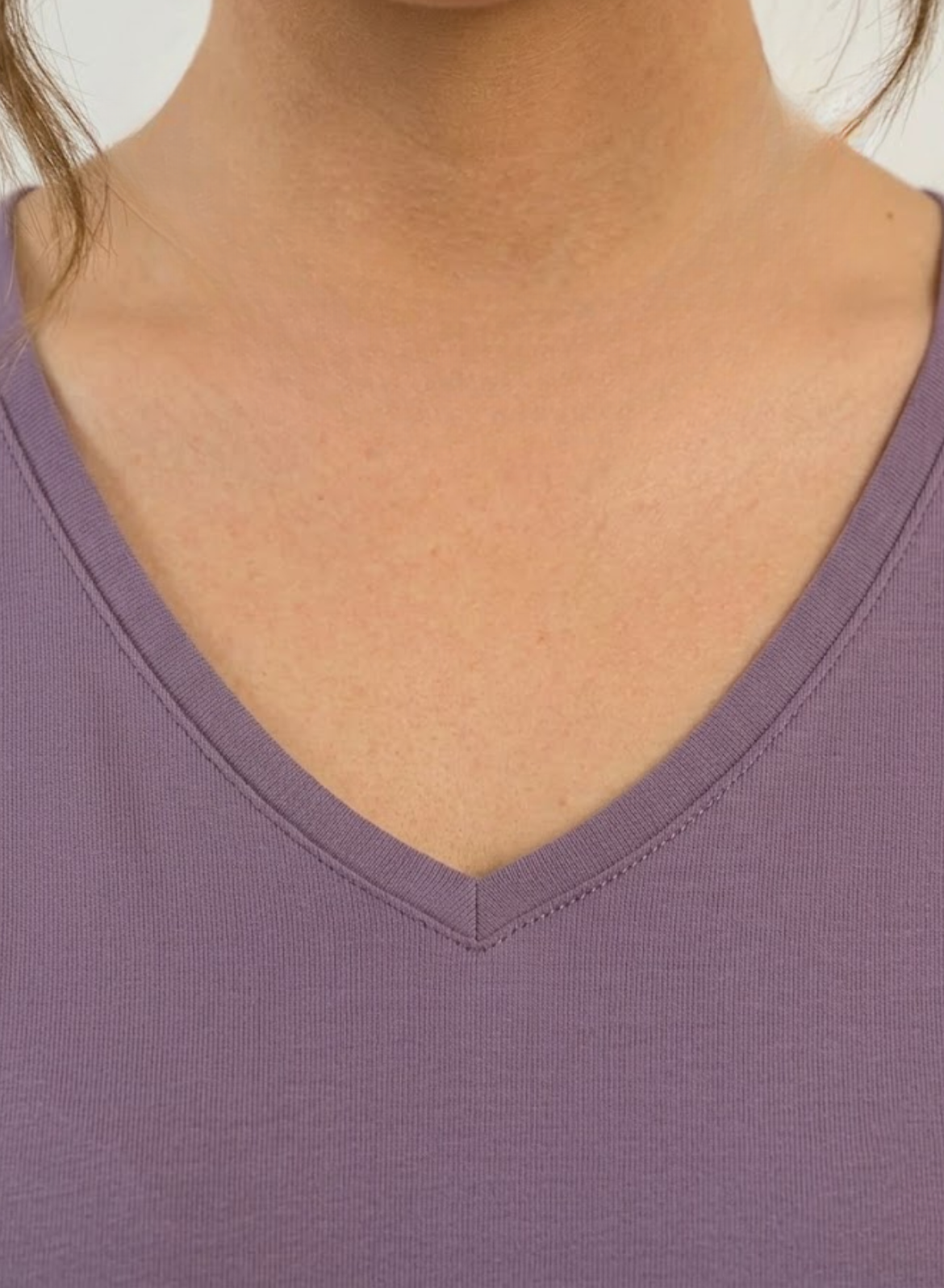 Lively Lilac Solid V-Neck T-shirt for Women
