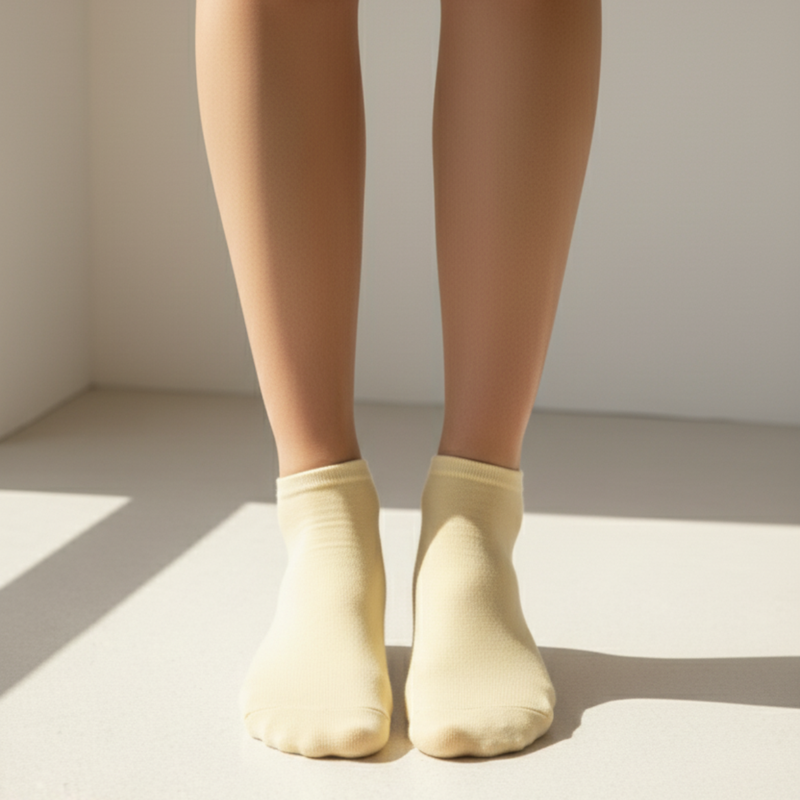 Butter Bloom Comfort Ankle Socks