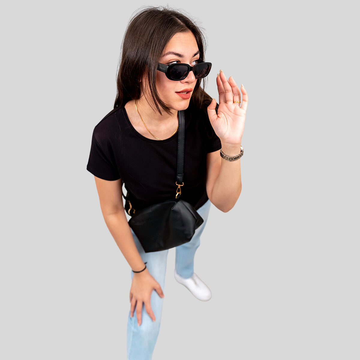 Round O Clock Bold Black Tshirt for Women