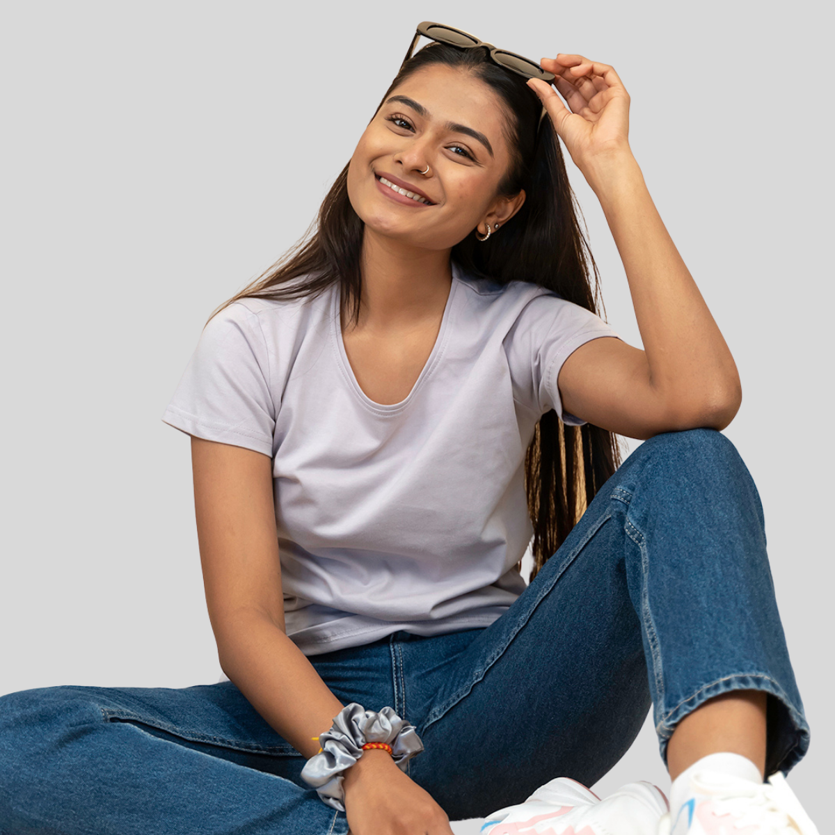 Round O Clock Fog Gray Tshirt for Women