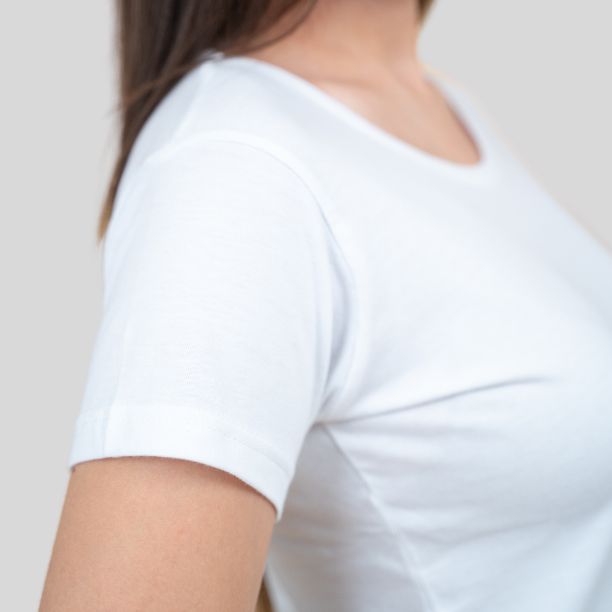 Winsome White Solid T-shirt for Women